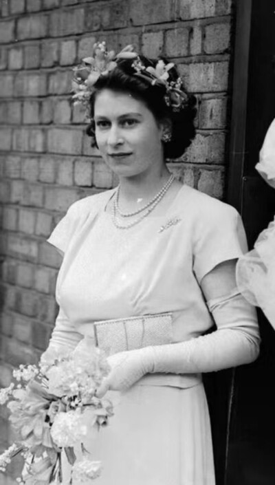 H.M Queen Elizabeth II ，1947