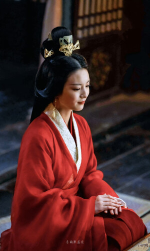 #古相思曲#

张雅钦 | 陆鸢

剧照 | 修图 

cr@苍狗照落花  ​​​