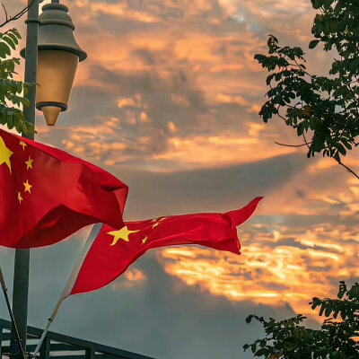 红旗飘扬