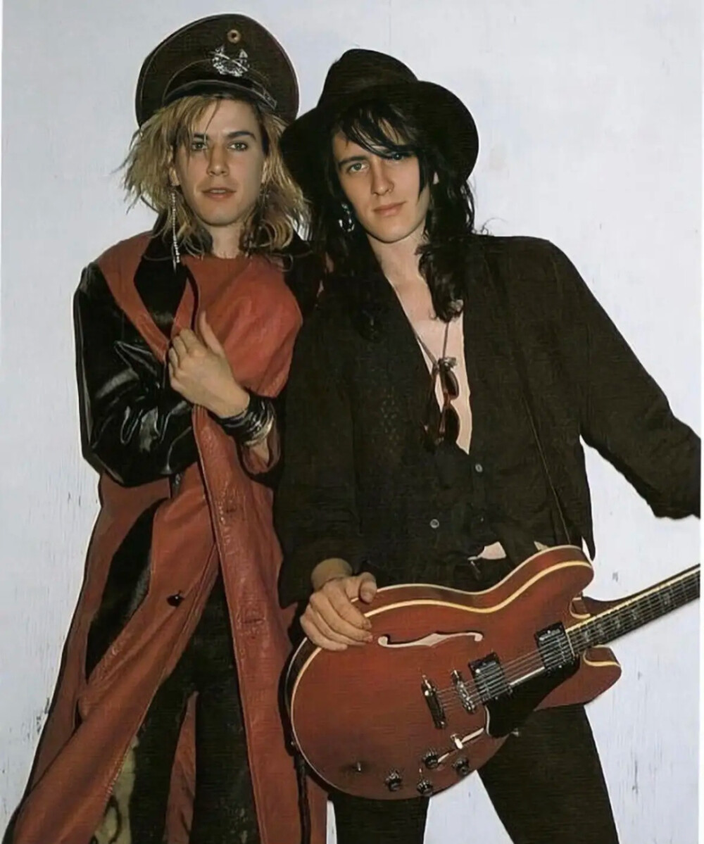 今天izzystradlin62岁生日 生日快乐传点美丽图片^^