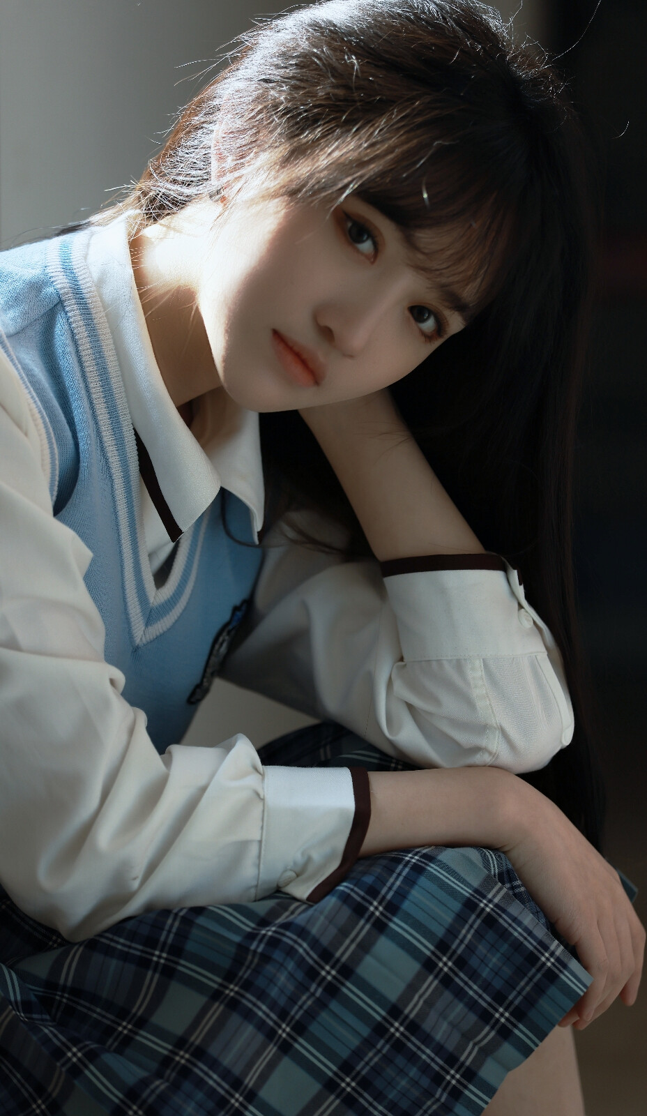 费沁源