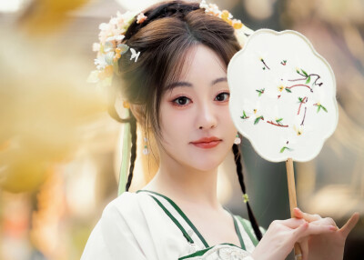 ▪祝绪丹
cr.凉荔汽水