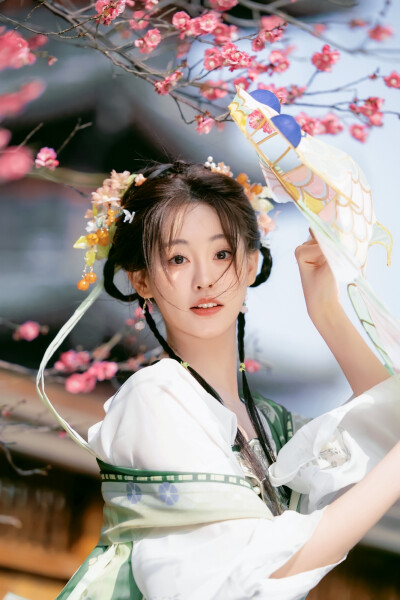 ▪祝绪丹
cr.凉荔汽水