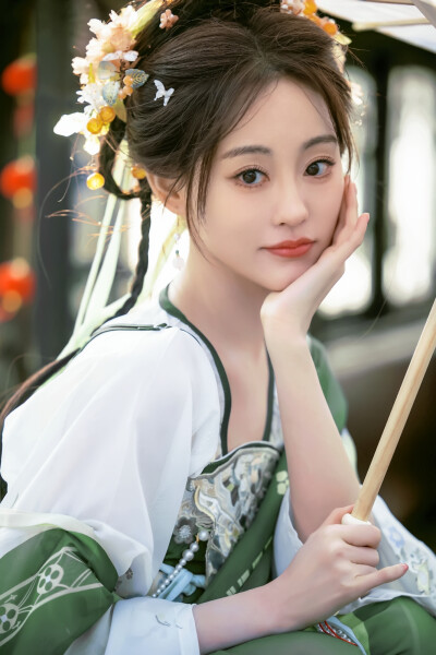 ▪祝绪丹
cr.凉荔汽水