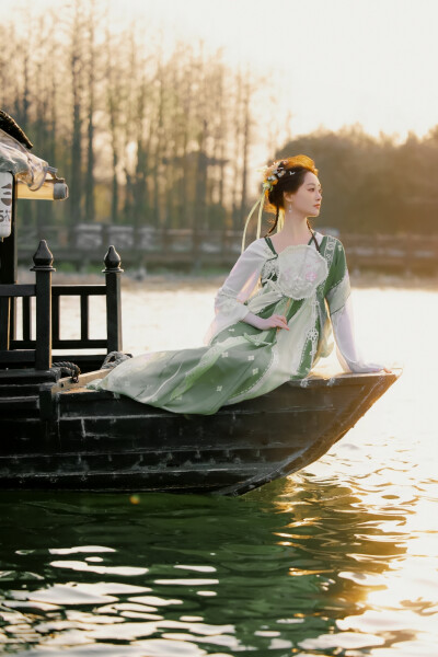 ▪祝绪丹
cr.凉荔汽水