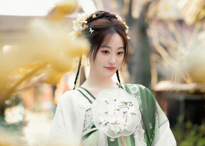 ▪祝绪丹
cr.凉荔汽水