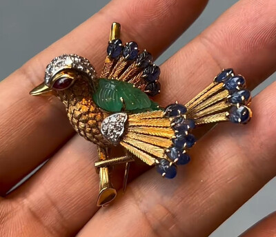 鸟形古董珠宝