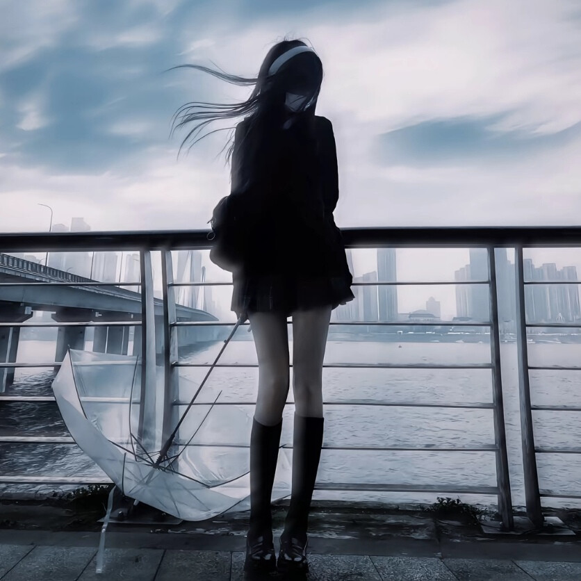 我在山谷湖泊间拾荒，捡拾散落的星辰和光/女头.