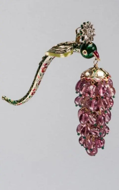 自然主题红宝石Sarpech
19世纪，香格里拉博物馆
