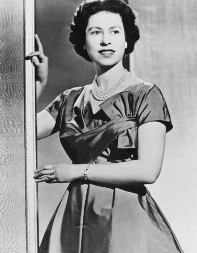 H.M Queen Elizabeth II ，1958