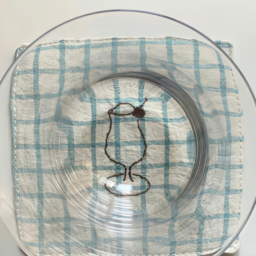 背景｜文案
世间温柔，不过是芳春柳摇染花香，槐序蝉鸣入深巷，白茂叶落醉故乡。