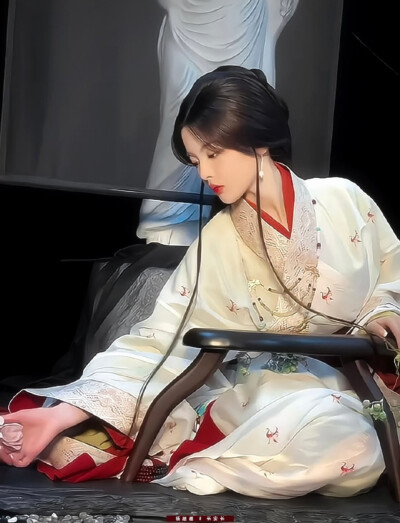▪杨超越
cr.长安长
