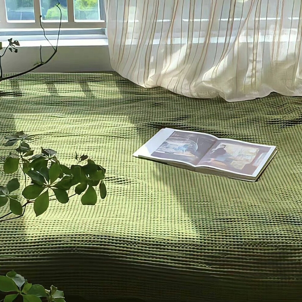 背景｜文案
世间温柔，不过是芳春柳摇染花香，槐序蝉鸣入深巷，白茂叶落醉故乡。