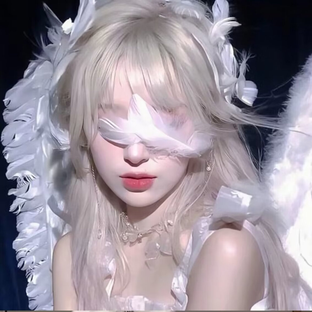 女生头像浪漫世界值得孤身