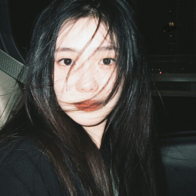 刘浩存 の 头像