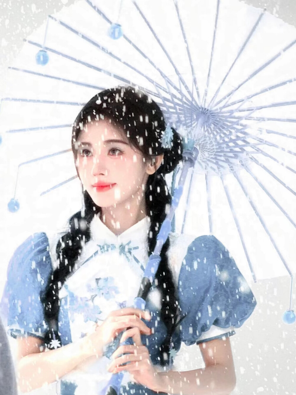 鞠婧祎