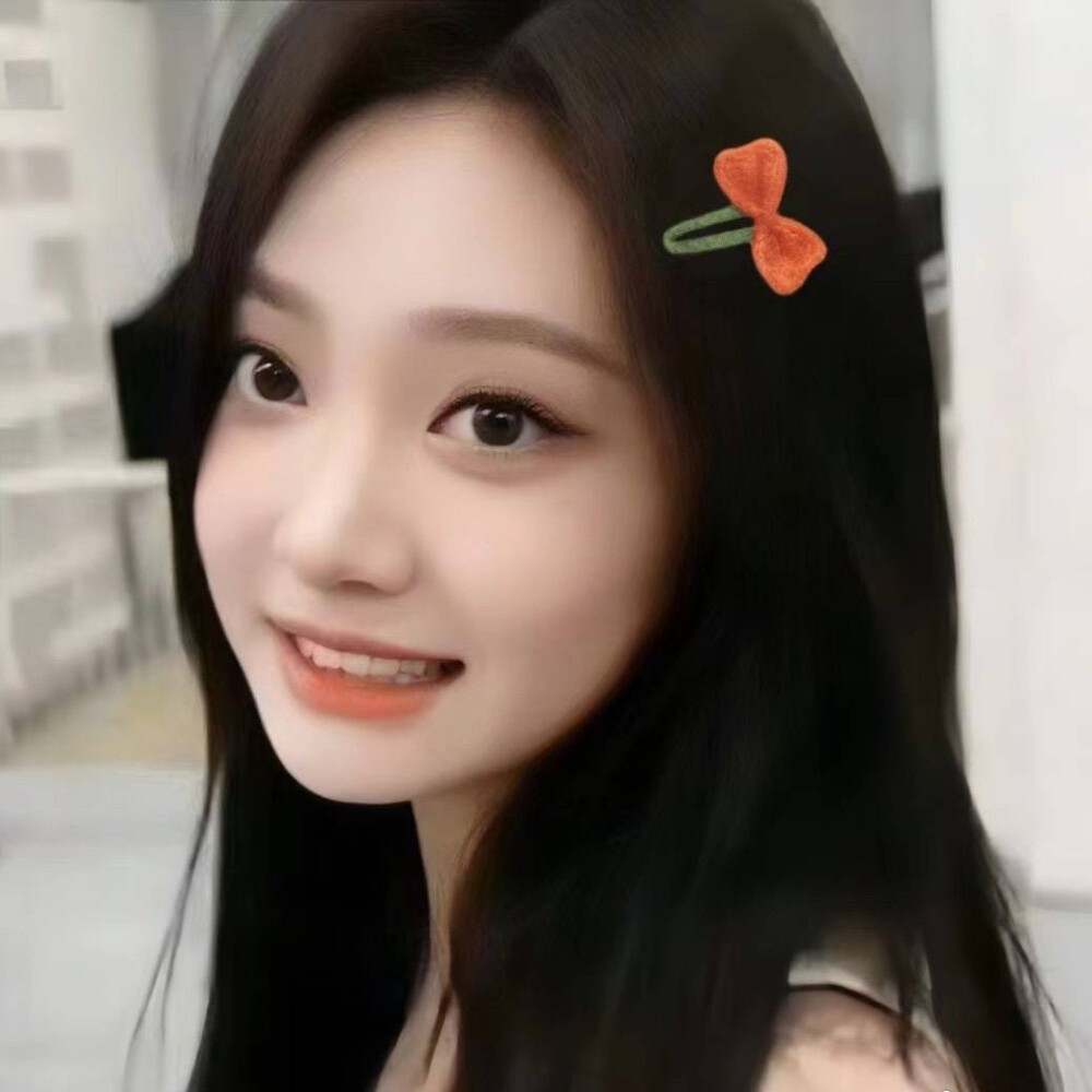 宁艺卓 の 头像