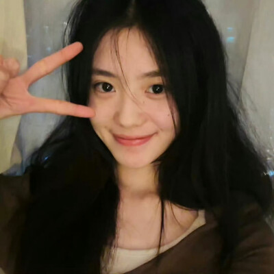 刘浩存 の 头像