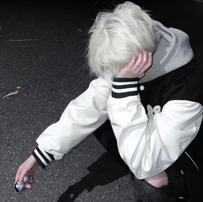 白发男头