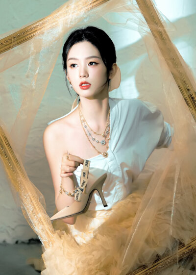 ▪周也
cr.青雾橘