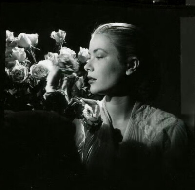 1955年，Peter Basch拍的Grace Kelly ​​​