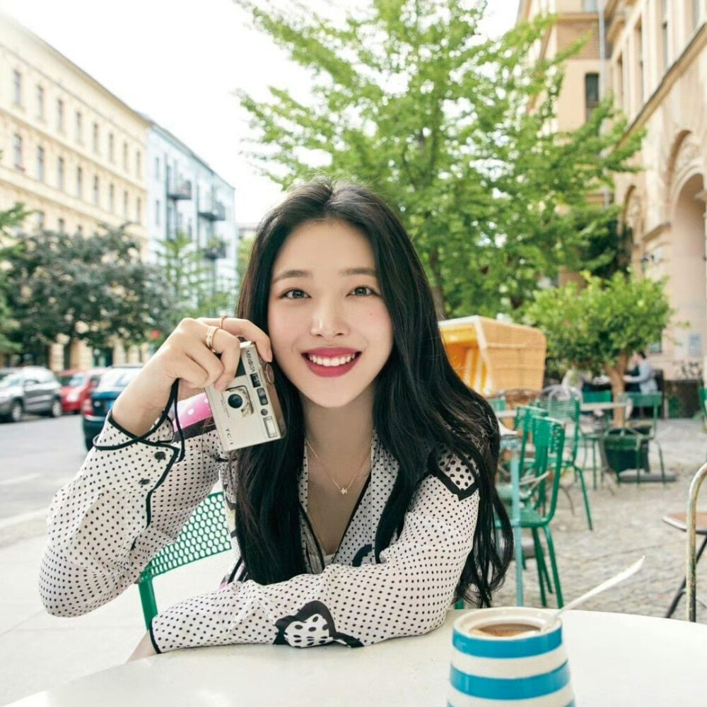 崔雪莉 の 头像