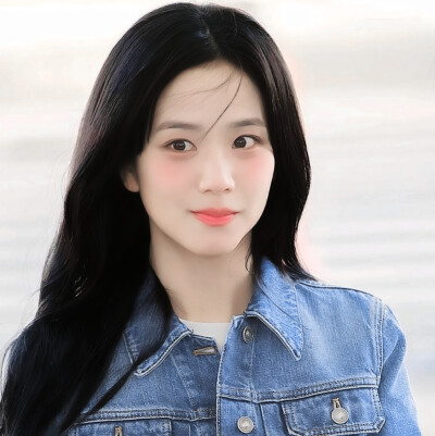 
/ ：新 干 线の旅 途 jisoo