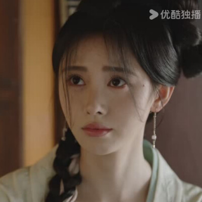 鞠婧祎
花间令