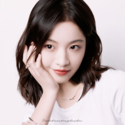 李庚希.