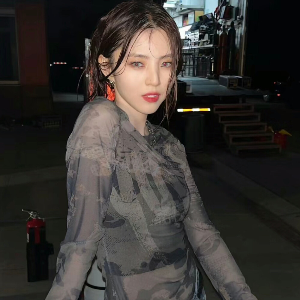 韩素希 の 头像