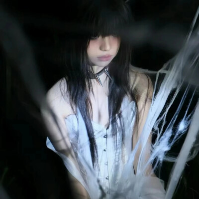女头
