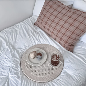 卷入夏日漩涡，闯入梦中温柔。

cr.程欢