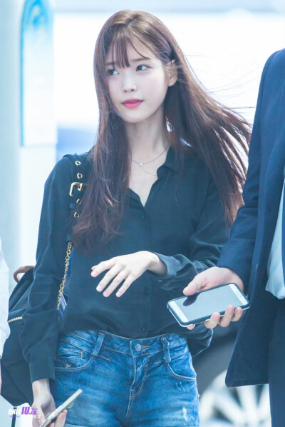 IU