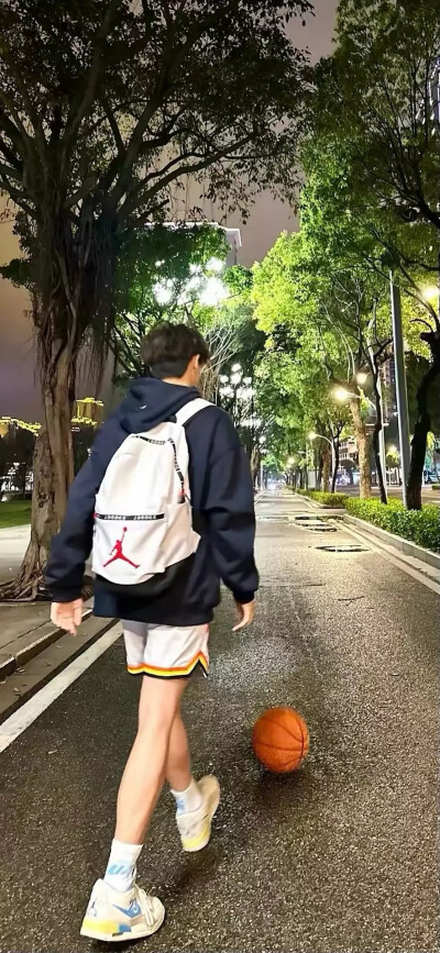 美男