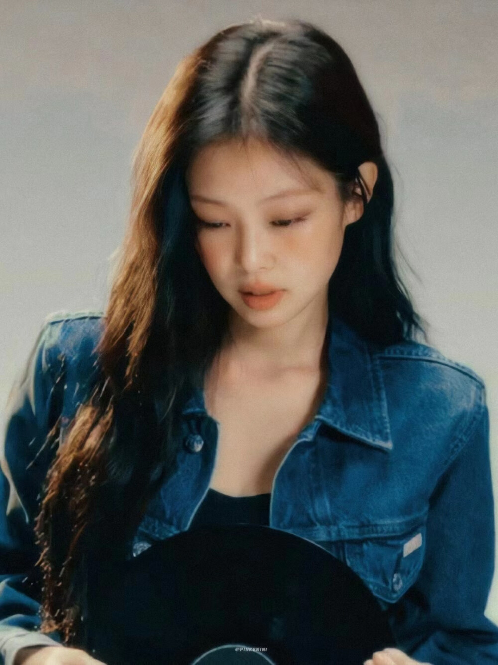 JENNIE
