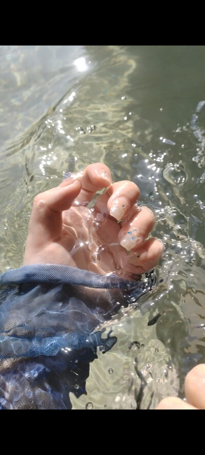 东胜好看的美甲强推！！！姐姐超级还原美甲真的很敬业，以后都去找她（p4是我想要的效果）