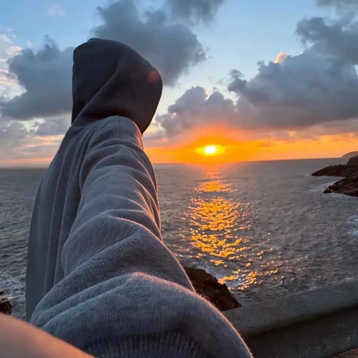 日落黄昏晚霞男头