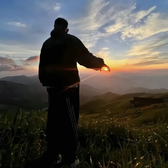 日落黄昏晚霞男头