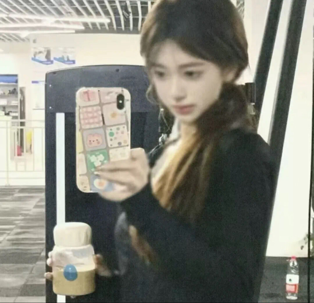 【锦鲤-】女生 头像 自截