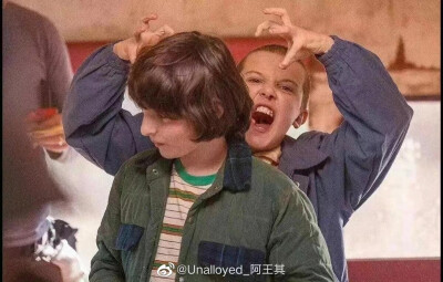 怪奇物语系列Mike and eleven.