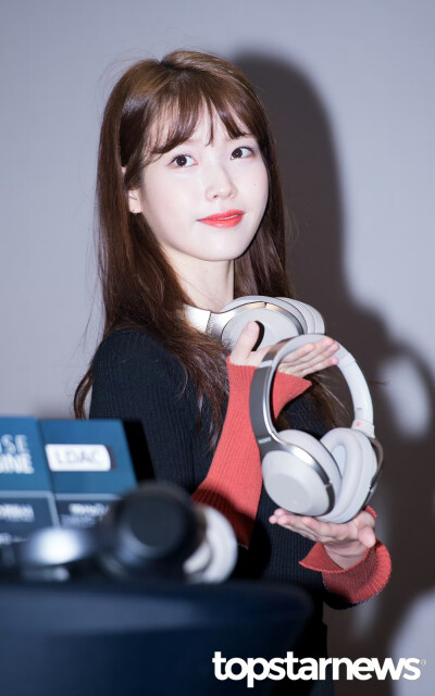 IU
