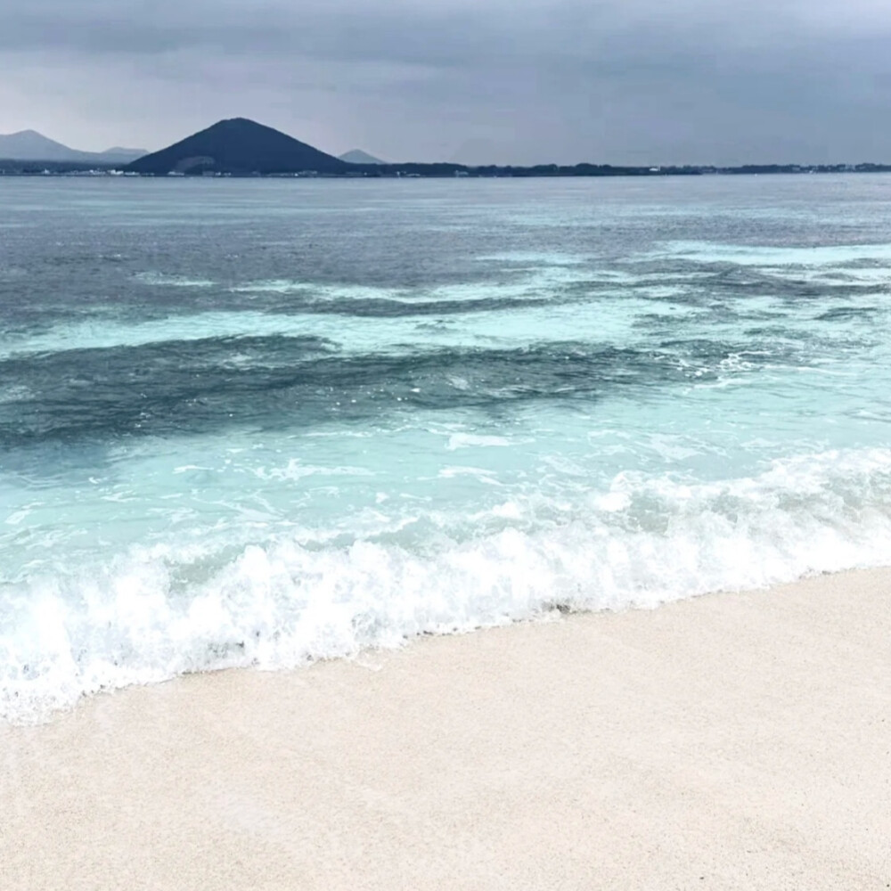 薄荷绿背景图 海的背景图