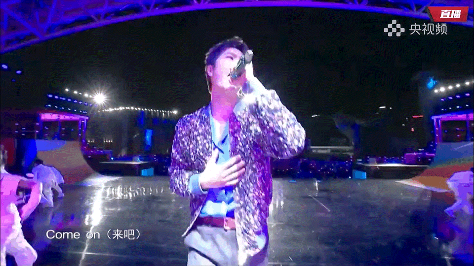 李欣摄影：
2024年5月15日，2024巴黎奥运会预选赛开幕盛典在黄浦滨江举行。新浪体育 李欣/摄