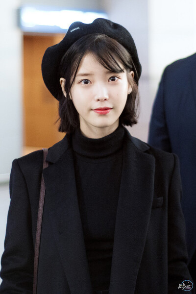 IU