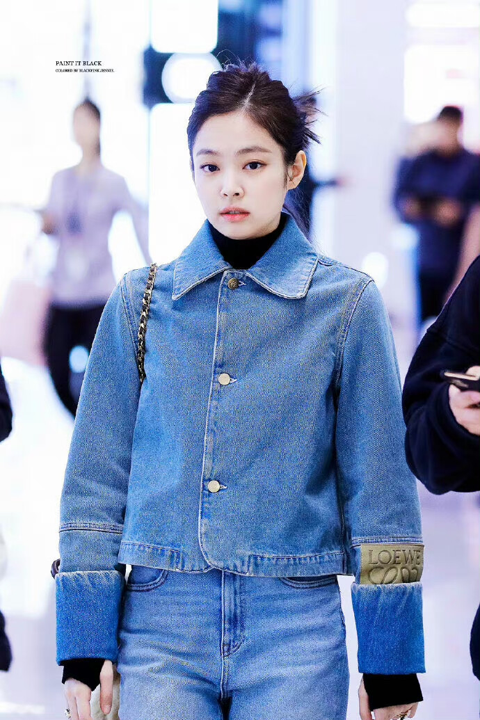 JENNIE 