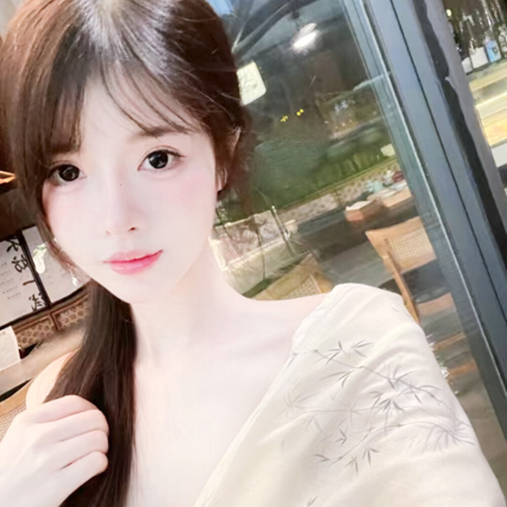 二次元世界小霸主