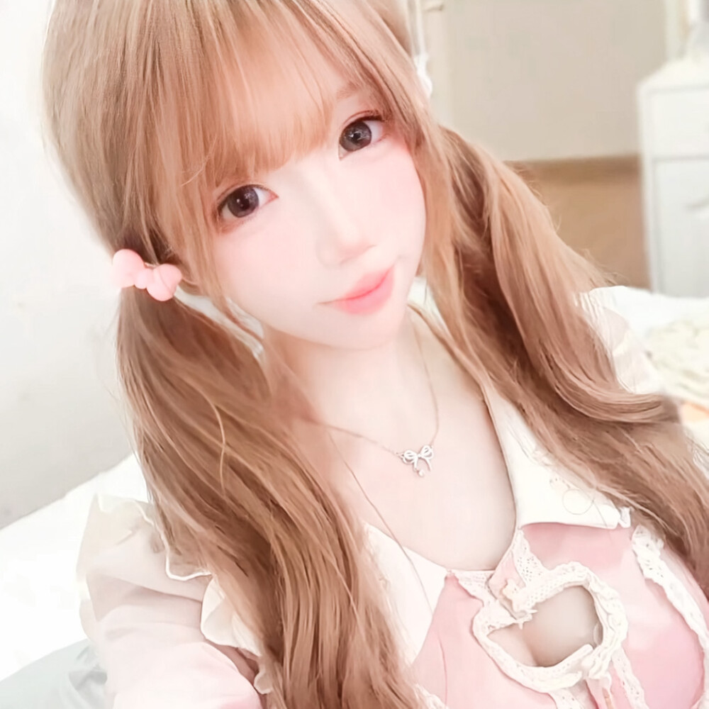 二次元世界小霸主