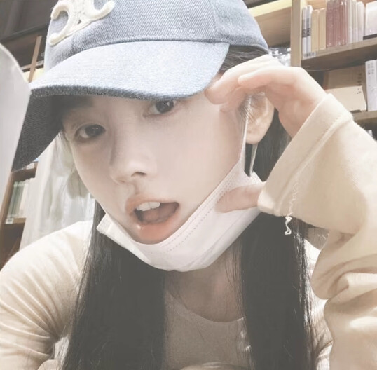 鞠婧祎比心女头