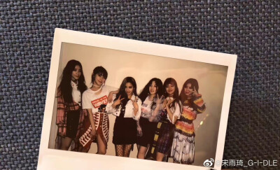 早期青涩的gidle