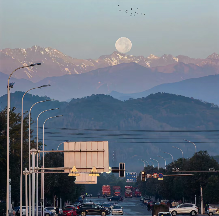 小众高山背景图